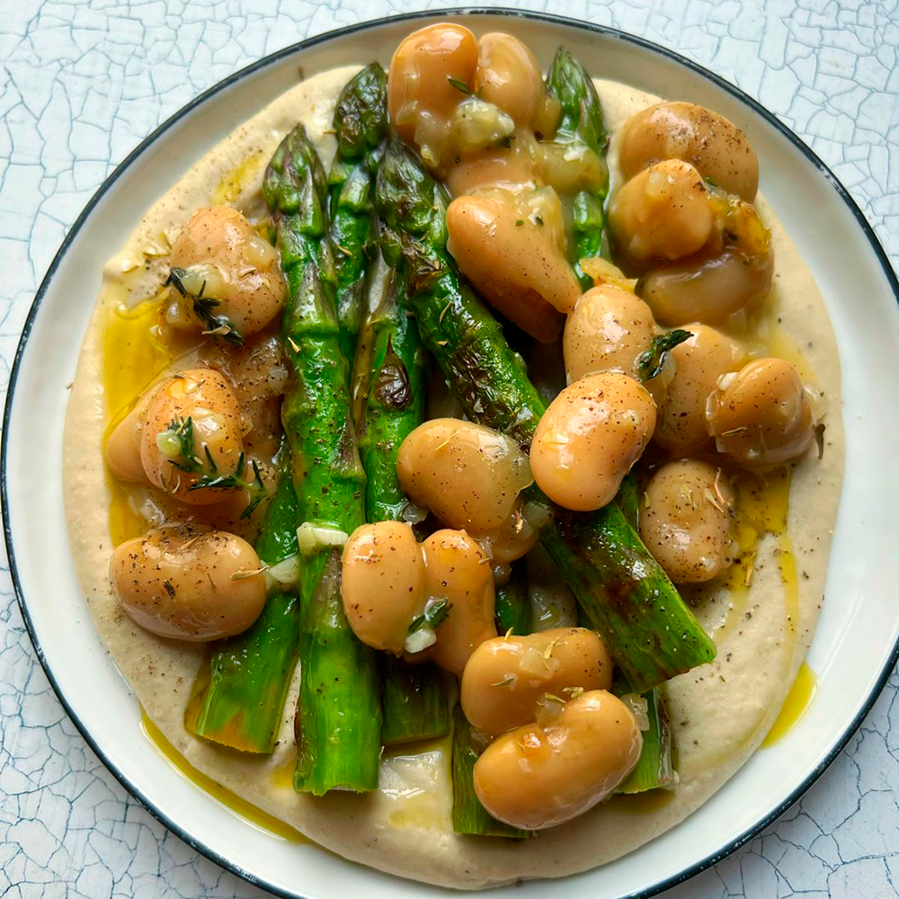 Grilled asparagus with butter beans, lemon & parmesan