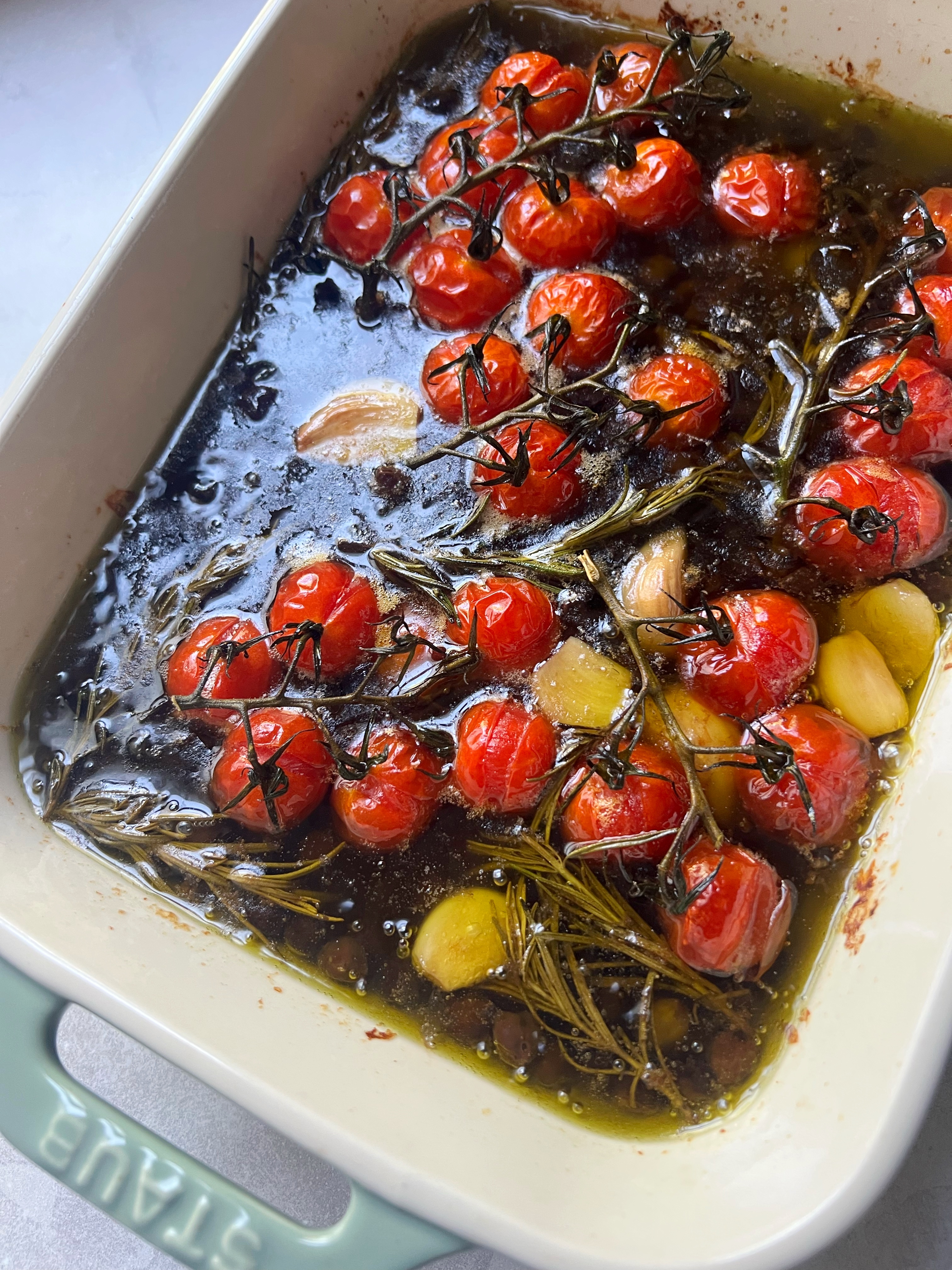 Confit chickpeas, tomatoes & garlic