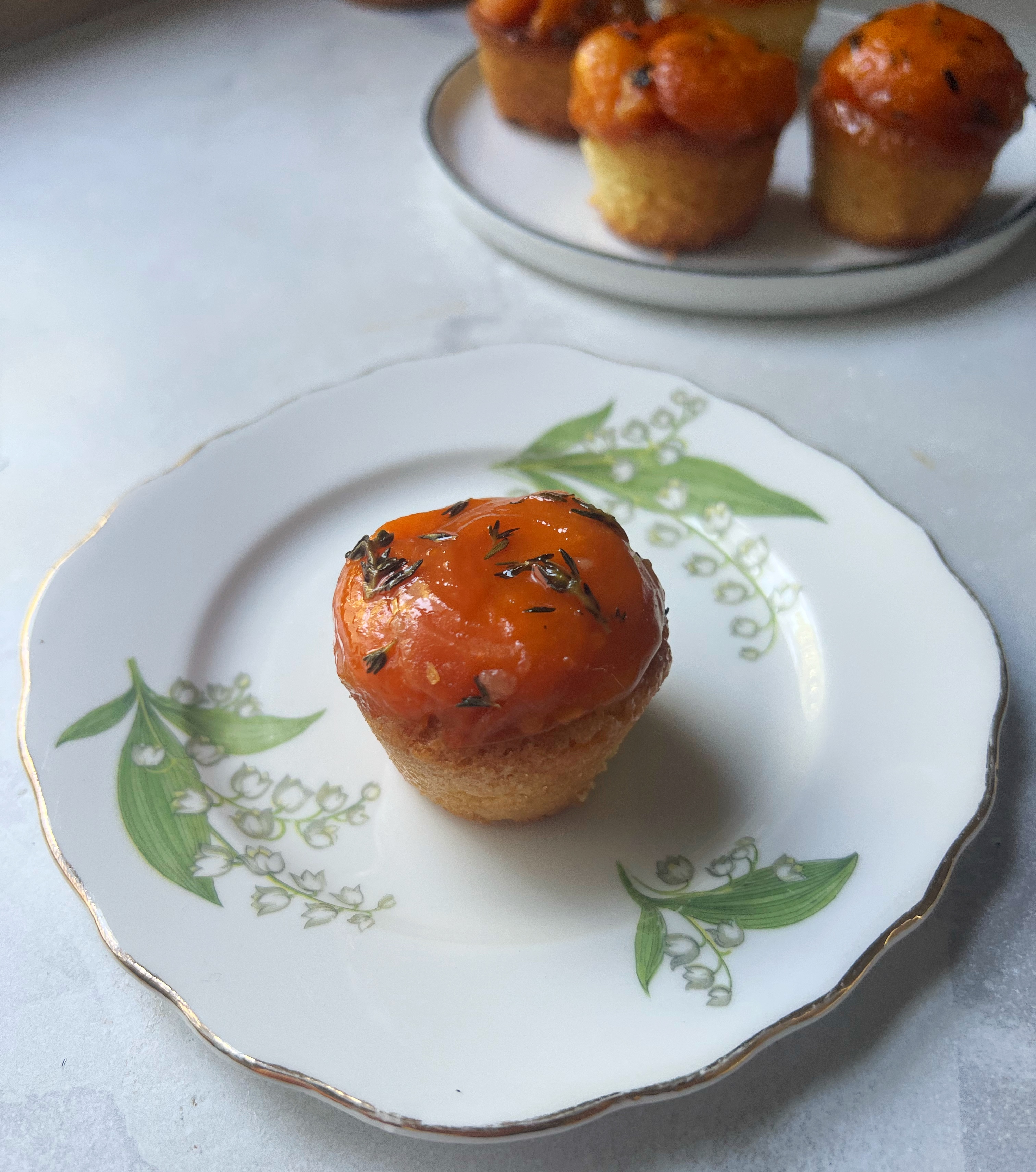 Apricot olive oil cake